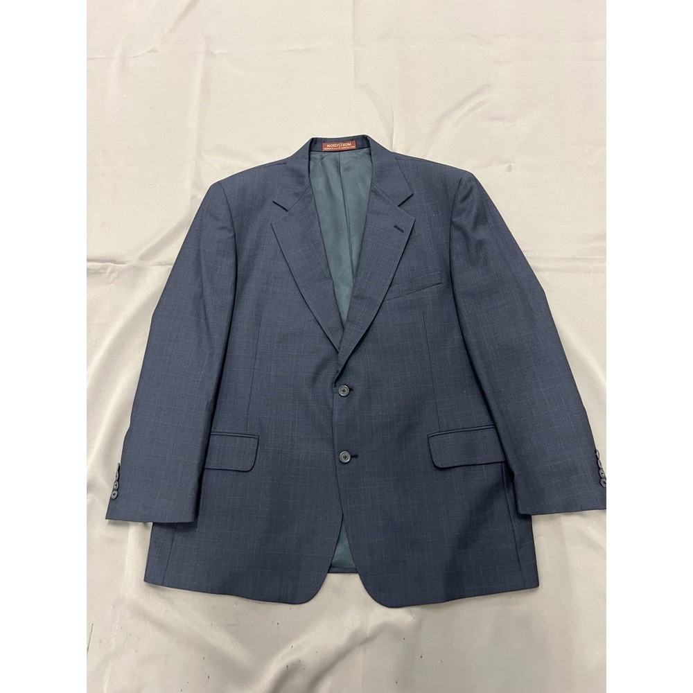 Nordstrom Men's Blazer 100% Wool Imported Fabric 2 Buttons Size 46R